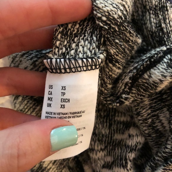 AE soft & sexy halter top bundle - Picture 12 of 12